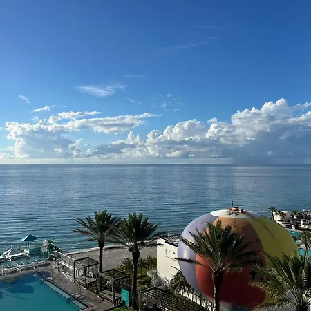 Modern Beachfront Condo With Stunning Ocean View
